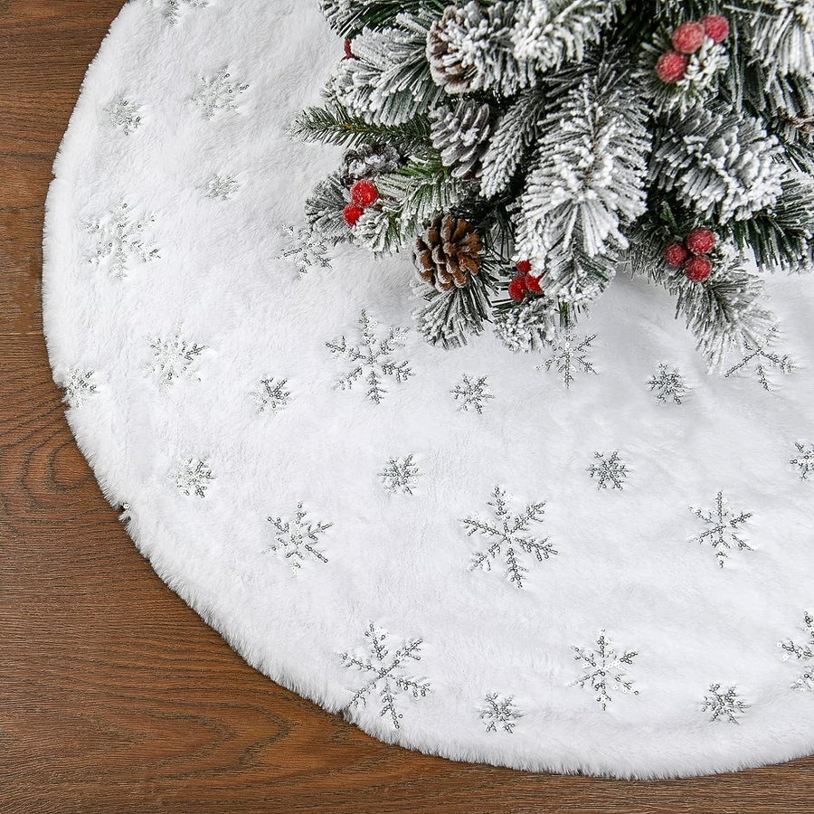 Ayieyill Christmas Tree Skirt, 48 Inches Faux Fur White Christmas Tree Skirt for Christmas Tree Decorations Xmas Tree Skirt (Snowflake)
