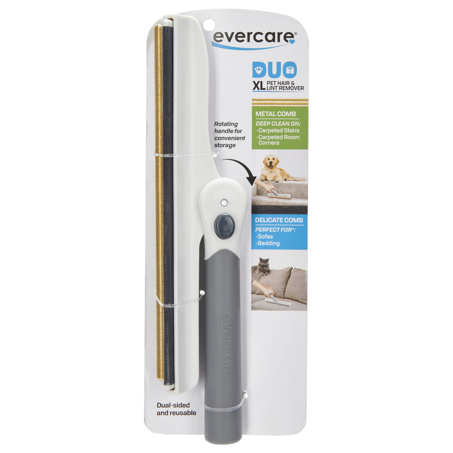 Evercare XL Duo lint and pet hair remover in retail blister pack showing dual-sided tool and packaging graphics