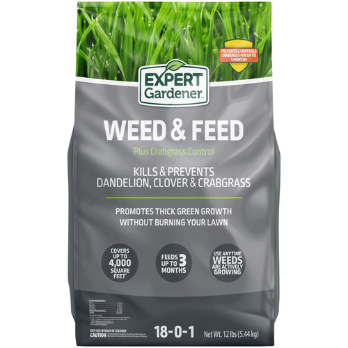 Front of an Expert Gardener Weed & Feed bag showing product name and features