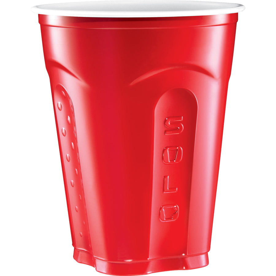 Studio shot of a single red Solo squared party cup showing grip panels and rim
