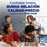 Smiling family on a bed with large Spanish headline about value and a small Ariel Ultra Oxi package pictured at the corner.