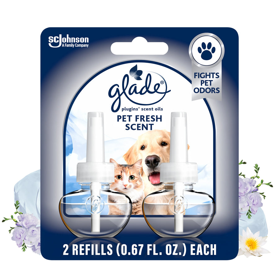 Glade PlugIns Pet Fresh Scent oil refill blister pack showing two clear refill bottles with a dog and cat image on the card