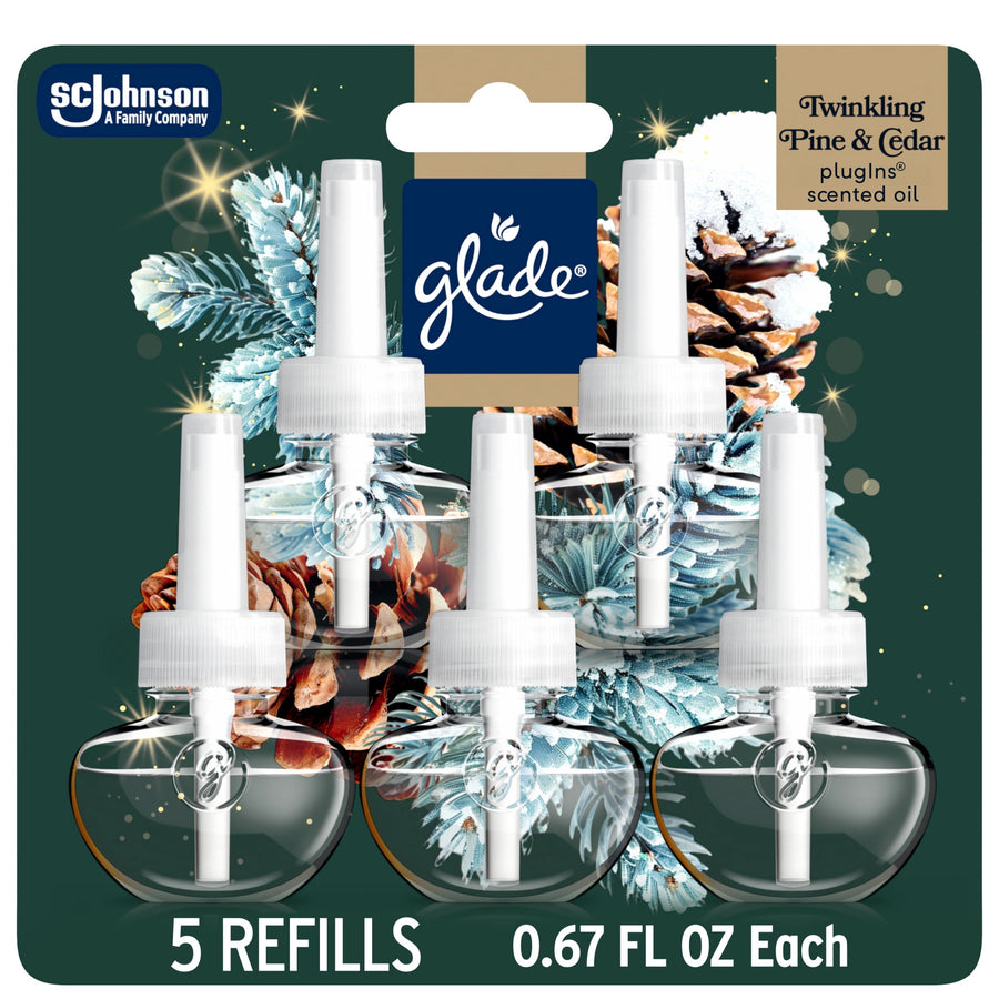 Glade Twinkling Pine & Cedar plug-in scented oil five-refill blister pack with pinecone artwork