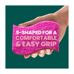 Hand holding an S-shaped pink Scotch-Brite sponge with overlay text about a comfortable and easy grip